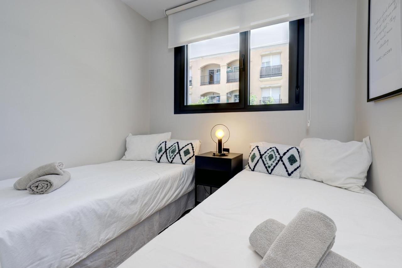 Stylish 2 Bedroom Apartment In Estepona Old Town Exterior photo